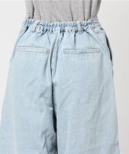 PUNYUS（プニュズ）の「ブリーチフリンジデニムパンツ（デニムパンツ・レディース・ライトインディゴブルー・4/1/3/2）」の6枚目の写真