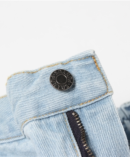 PUNYUS（プニュズ）の「ブリーチフリンジデニムパンツ（デニムパンツ・レディース・ライトインディゴブルー・4/1/3/2）」の10枚目の写真