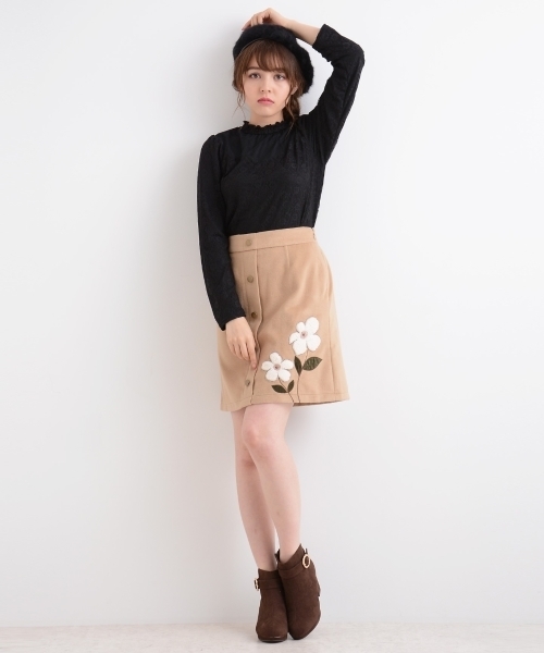 MAJESTIC LEGON（マジェスティックレゴン）の「【WEB限定価格】ドット×レースコンビプルオーバー（Tシャツ/カットソー・レディース・オフホワイト/アイボリー/ブラック・MEDIUM）」の17枚目の写真