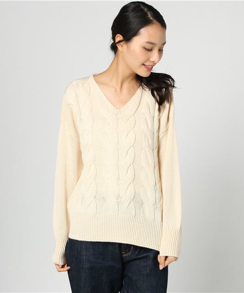 earth music&ecology（アースミュージックアンドエコロジー）の「・ケーブルニットプルオーバー（ニット/セーター・レディース・ライトグレー/アイボリー/ボルドー/マスタード/ライトベージュ/ネイビー・FREE）」の2枚目の写真