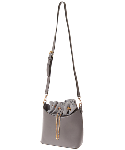 Edit Sheen（エディットシーン）の「チェーン×きんちゃくバッグ（ショルダーバッグ・レディース・グレー/カーキ/ブラック/ブラウン・FREE）」の3枚目の写真