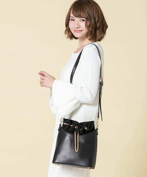 Edit Sheen（エディットシーン）の「チェーン×きんちゃくバッグ（ショルダーバッグ・レディース・グレー/カーキ/ブラック/ブラウン・FREE）」の11枚目の写真