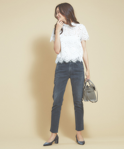 qualite(カリテ)の「e×qualite スリムテーパードデニム(デニムパンツ・レディース・ブルー/ネイビー/ブラック/ブラック系その他・32/34/36/38/40)」の5枚目の写真