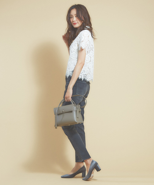 qualite(カリテ)の「e×qualite スリムテーパードデニム(デニムパンツ・レディース・ブルー/ネイビー/ブラック/ブラック系その他・32/34/36/38/40)」の6枚目の写真