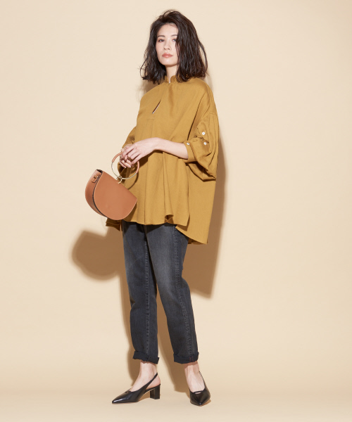 qualite(カリテ)の「e×qualite スリムテーパードデニム(デニムパンツ・レディース・ブルー/ネイビー/ブラック/ブラック系その他・32/34/36/38/40)」の7枚目の写真