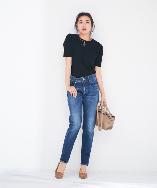 qualite(カリテ)の「e×qualite スリムテーパードデニム(デニムパンツ・レディース・ブルー/ネイビー/ブラック/ブラック系その他・32/34/36/38/40)」の11枚目の写真