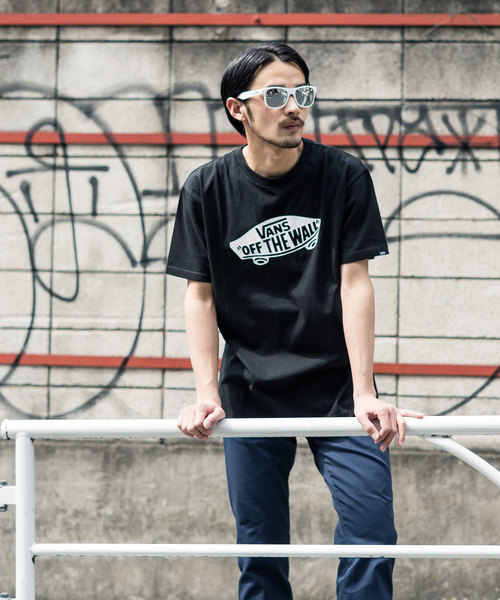VANS（バンズ）の「VANS/ヴァンズ OTW Logo S/S T-shirts（Tシャツ/カットソー・メンズ・ホワイト系その他2/ピンク系その他/ブラック系その他/ホワイト系その他/ライトブルー・S/M/L）」の4枚目の写真