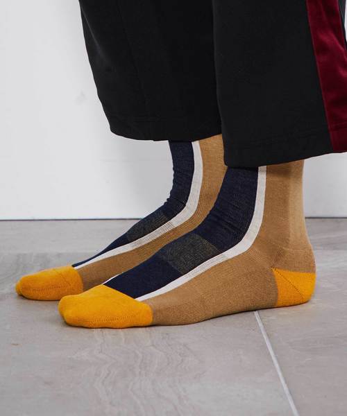 STUDIOUS（ステュディオス）の「【CHICSTOCKS(シックストックス)】CENTER LINE SOX/センターラインソックス（ソックス/靴下・メンズ・ベージュ/ブルー/ライトグレー・LARGE/SMALL）」の11枚目の写真
