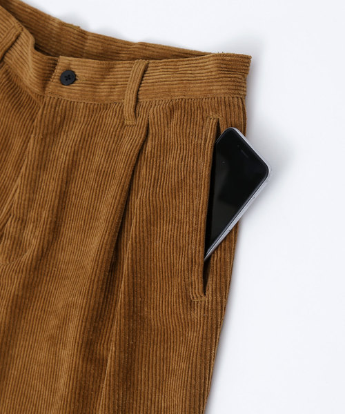 MONO-MART（モノマート）の「タックコーデュロイワイドパンツ 太畝コーデュロイパンツ（その他パンツ・メンズ・ブラック/ネイビー/ブラウン・M/L）」の4枚目の写真