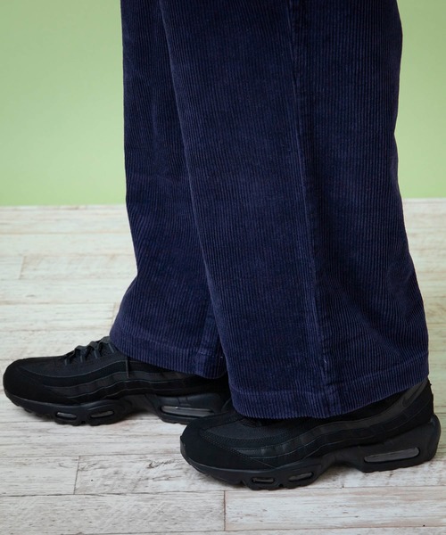 MONO-MART（モノマート）の「タックコーデュロイワイドパンツ 太畝コーデュロイパンツ（その他パンツ・メンズ・ブラック/ネイビー/ブラウン・M/L）」の18枚目の写真