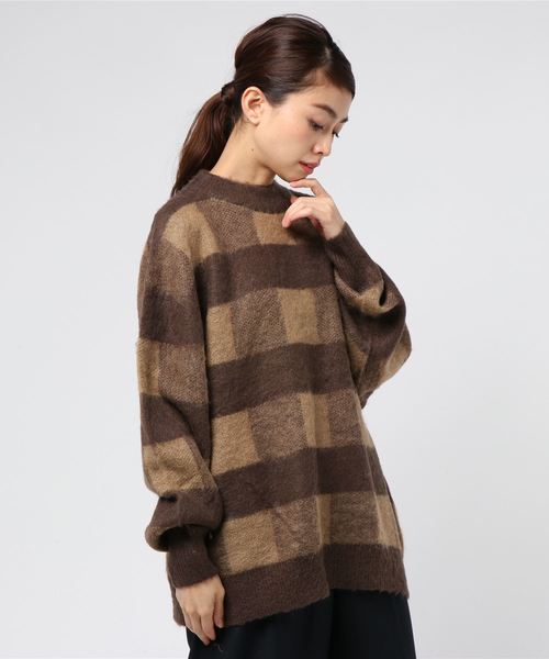 LOWRYS FARM（ローリーズファーム）の「７Ｇチェックチュニックプルオーバー　809295（ニット/セーター・レディース・ブラウン/グレー/イエロー/パープル・FREE）」の11枚目の写真