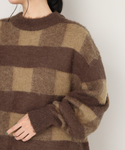 LOWRYS FARM（ローリーズファーム）の「７Ｇチェックチュニックプルオーバー　809295（ニット/セーター・レディース・ブラウン/グレー/イエロー/パープル・FREE）」の7枚目の写真