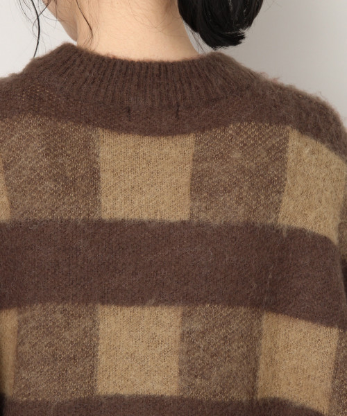 LOWRYS FARM（ローリーズファーム）の「７Ｇチェックチュニックプルオーバー　809295（ニット/セーター・レディース・ブラウン/グレー/イエロー/パープル・FREE）」の16枚目の写真