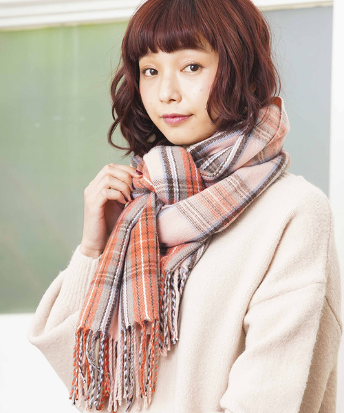 WEGO（ウィゴー）の「WEGO/チェックストール（ストール/ショール・レディース・ライトグレー/ネイビー/ブラウン/レッド/オフホワイト/ピンク/イエロー/グリーン/ダークグレー/ブルー系その他/キャメル/ライトピンク/ワイン/ブルー/ライトブラウン/その他1・FREE）」の16枚目の写真