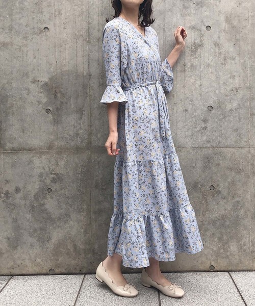 one after another NICE CLAUP（ワンアフターアナザーナイスクラップ）の「【ZOZOTOWN限定】カシュクールティアードワンピース（ワンピース・レディース・ブラック系その他/ベージュ系その他/ブルー系その他/ドット・FREE）」の9枚目の写真