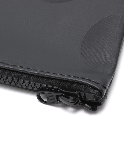 BEAMS BOY（ビームスボーイ）の「Relate / DOT クラッチバッグ（クラッチバッグ・レディース・ブラック/ブルー・ONE SIZE）」の10枚目の写真