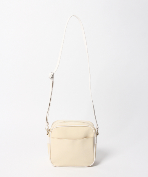 Heather（ヘザー）の「エナメルスクエアショルダー 838237