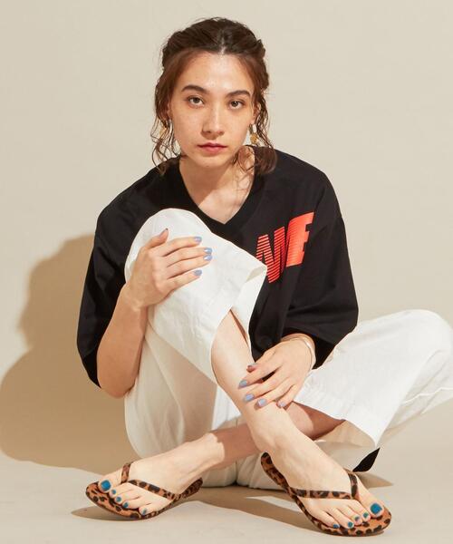 BEAUTY&YOUTH UNITED ARROWS（ビューティーアンドユースユナイテッドアローズ）の「BY∴ フェイクレザー トングサンダル ◆（サンダル・レディース・ゴールド/ライラック/ナチュラル/シルバー/その他2/ライム/ブラウン/ブラック/その他1・38/35/37/36）」の16枚目の写真
