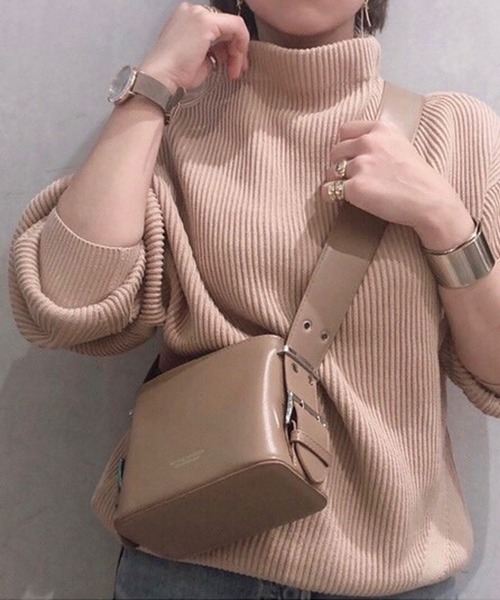 shopnikoniko（ショップニコニコ）の「太ベルトスクエアショルダーバッグ（ショルダーバッグ・レディース・ホワイト/ブラック/ブラウン/イエロー/グリーン・フリー）」の6枚目の写真