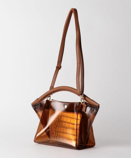 BEAUTY&YOUTH UNITED ARROWS（ビューティーアンドユースユナイテッドアローズ）の「BY PVC カーブハンドルショルダーバッグ -2WAY- о（ショルダーバッグ・レディース・ベージュ/ブラウン・FREE）」の4枚目の写真