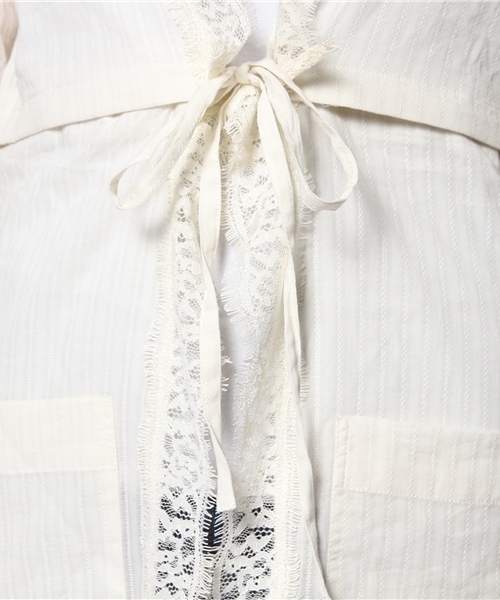 Kastane（カスタネ）の「【Kastane】2WAYレースガウン（シャツ/ブラウス・レディース・ネイビー/ラベンダー/アイボリー・FREE）」の14枚目の写真