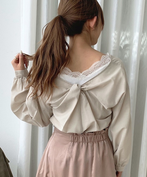 apres jour mignon(アプレジュールミニョン)の「バックデザインVブラウス【ZOZOTOWN限定アイテム】(シャツ/ブラウス・レディース・カーキ/オレンジ系その他/ライトベージュ・フリー)」の20枚目の写真