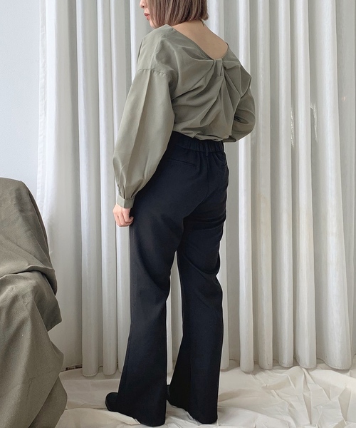 apres jour mignon(アプレジュールミニョン)の「バックデザインVブラウス【ZOZOTOWN限定アイテム】(シャツ/ブラウス・レディース・カーキ/オレンジ系その他/ライトベージュ・フリー)」の10枚目の写真