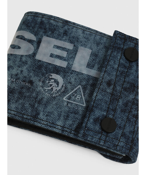 セール メンズ オーバーダイ ブリーチデニム 財布 フラップ付き折り財布 財布 Diesel ディーゼル のファッション