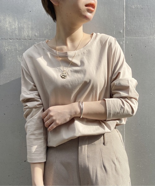 SHENERY(シーナリー)の「シルケットカットソー(Tシャツ/カットソー・レディース・オフホワイト/ベージュ/カーキ・FREE)」の1枚目の写真