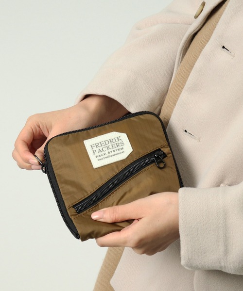 FREDRIK PACKERS(フレドリックパッカーズ)の「FREDRIK PACKERS / フレドリックパッカーズ 2WAY tote トートバック 70D 2way ECO BAG(トートバッグ・レディース・ブラウン/ブラック/グリーン・FREE)」の1枚目の写真
