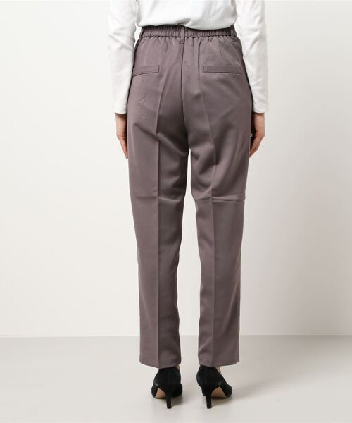 ehka sopo(エヘカソポ)の「テーパードパンツ(その他パンツ・レディース・ベージュ/ブルー/チャコール・フリ-)」の4枚目の写真