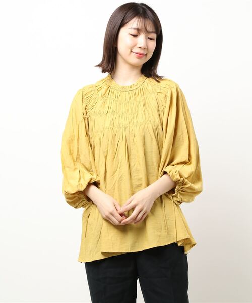 Editt by YECCA VECCA（エディットバイイェッカヴェッカ）の「シャーリングネックブラウス　＊（シャツ/ブラウス・レディース・ホワイト/イエロー/ライトブルー・FREE）」の6枚目の写真