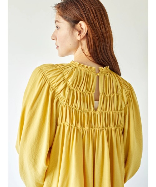 Editt by YECCA VECCA（エディットバイイェッカヴェッカ）の「シャーリングネックブラウス　＊（シャツ/ブラウス・レディース・ホワイト/イエロー/ライトブルー・FREE）」の10枚目の写真