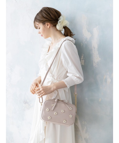 Honey Salon（ハニーサロン）の「フラワーパールスクエアショルダー