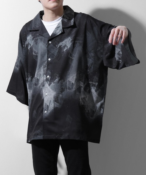 ZIP FIVE（ジップファイブ）の「【ZIP FIVE】ルーズシルエット 半袖柄プリントオープンシャツ（シャツ/ブラウス・メンズ・ブラック/ベージュ/ブルー/チャコール/ブラック系/ブラック系1/グレー系/ブラウン系/ベージュ系/ベージュ系1/ベージュ系2/グリーン系/ブルー系/ワイン系/ワイン系1・FREE）」の4枚目の写真