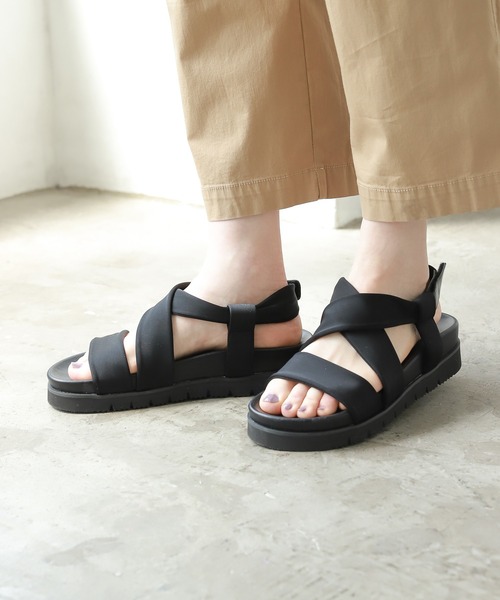 studio CLIP（スタディオクリップ）の「ジャージーフットベットサンダル（サンダル・レディース・ブラック/ベージュ・LARGE/MEDIUM）」の2枚目の写真