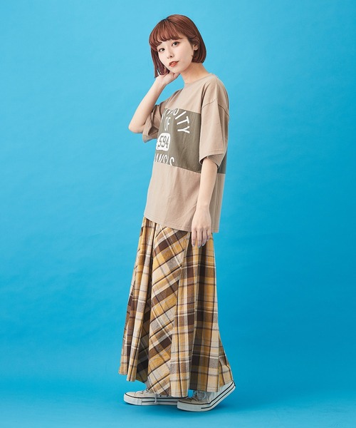 CUBE SUGAR（キューブシュガー）の「OE天竺 パウダー加工 切替プリント Tシャツ（Tシャツ/カットソー・レディース・ベージュ/ネイビー/ナチュラル・M）」の4枚目の写真