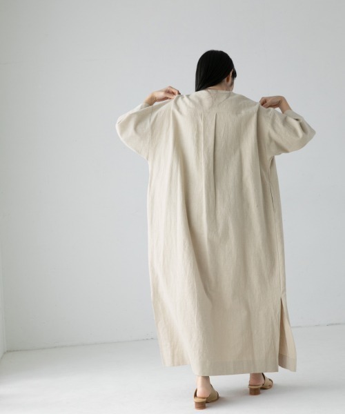 yuw(ユウ)の「カフタンワンピース 946968(ワンピース・レディース・ブラック/ベージュ/グレー/グリーン・FREE)」の5枚目の写真