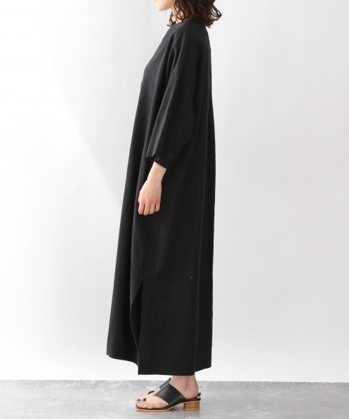 yuw(ユウ)の「カフタンワンピース 946968(ワンピース・レディース・ブラック/ベージュ/グレー/グリーン・FREE)」の7枚目の写真