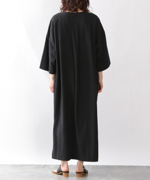 yuw(ユウ)の「カフタンワンピース 946968(ワンピース・レディース・ブラック/ベージュ/グレー/グリーン・FREE)」の9枚目の写真