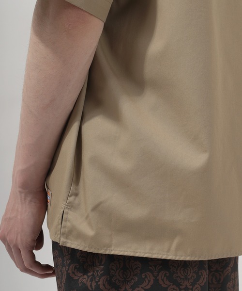 Dickies(ディッキーズ)の「【Dickies/ディッキーズ】TCツイルオーバーサイズワークシャツ<セットアップ可能>(シャツ/ブラウス・メンズ・ライトグレー/ブラック/ベージュ/ネイビー/サックスブルー/ピンク・M/L/XL)」の16枚目の写真