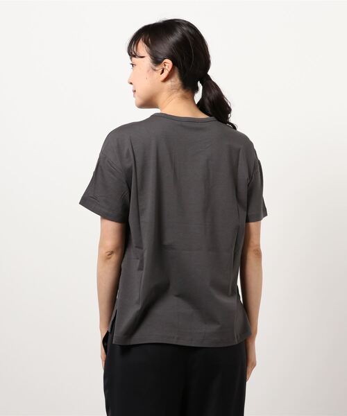 Petit Honfleur(プチオンフルール)の「接触冷感ロゴプリントTシャツ(Tシャツ/カットソー・レディース・ホワイト/チャコールグレー/カーキ/オレンジ・M/L)」の18枚目の写真