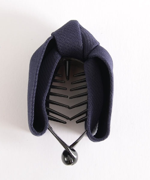 VIBGYOR Women(ヴィブジョー ウィメン)の「【float】リボン バナナクリップ【7色展開】(バレッタ/ヘアクリップ・レディース・ワインレッド/ブラウン/ピンクベージュ/ブルー/ネイビー/ワイン/ブラック・FREE)」の17枚目の写真