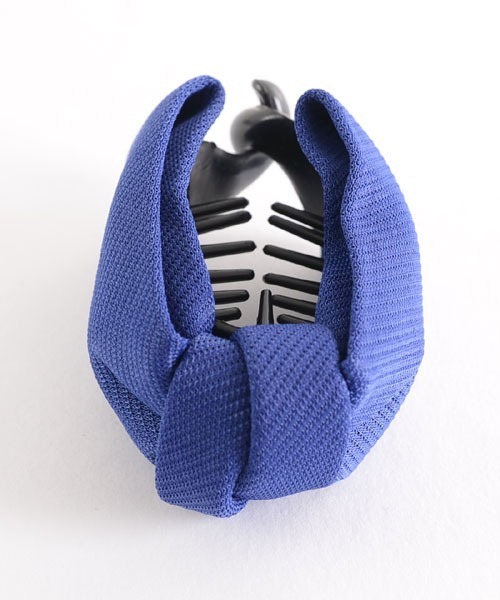 VIBGYOR Women(ヴィブジョー ウィメン)の「【float】リボン バナナクリップ【7色展開】(バレッタ/ヘアクリップ・レディース・ワインレッド/ブラウン/ピンクベージュ/ブルー/ネイビー/ワイン/ブラック・FREE)」の19枚目の写真