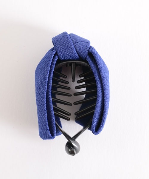 VIBGYOR Women(ヴィブジョー ウィメン)の「【float】リボン バナナクリップ【7色展開】(バレッタ/ヘアクリップ・レディース・ワインレッド/ブラウン/ピンクベージュ/ブルー/ネイビー/ワイン/ブラック・FREE)」の21枚目の写真