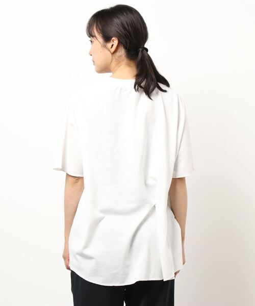 Samansa Mos2 blue(サマンサモスモスブルー)の「ロゴビッグTee(Tシャツ/カットソー・レディース・ブルー/オフホワイト/チャコール・フリ-)」の5枚目の写真