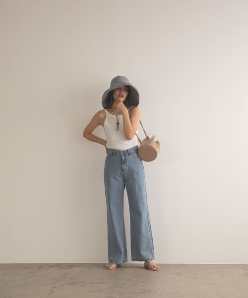 marjour（マージュール）の「BIG BUCKET HAT（ハット・レディース・アイボリー/ブラック/ブルーグレー・FREE）」の14枚目の写真