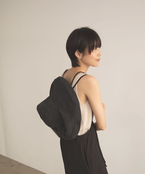 marjour（マージュール）の「BIG BUCKET HAT（ハット・レディース・アイボリー/ブラック/ブルーグレー・FREE）」の16枚目の写真