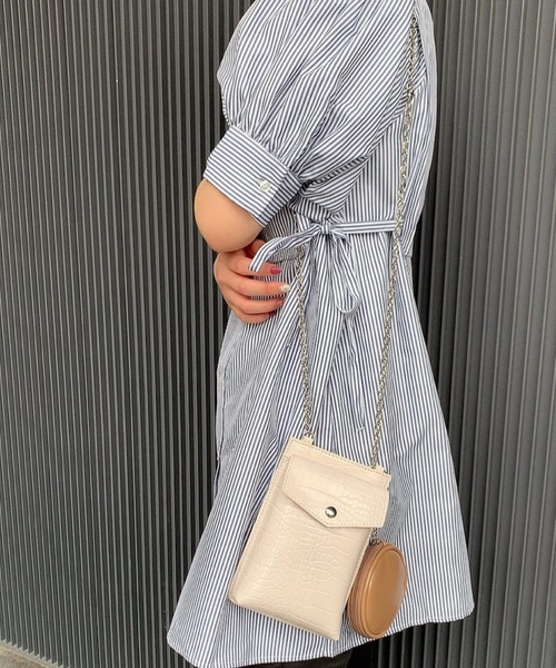 WEGO（ウィゴー）の「WEGO/ショルダータックチュニックシャツ（シャツ/ブラウス・レディース・ホワイト/ブルー系その他4・FREE）」の4枚目の写真