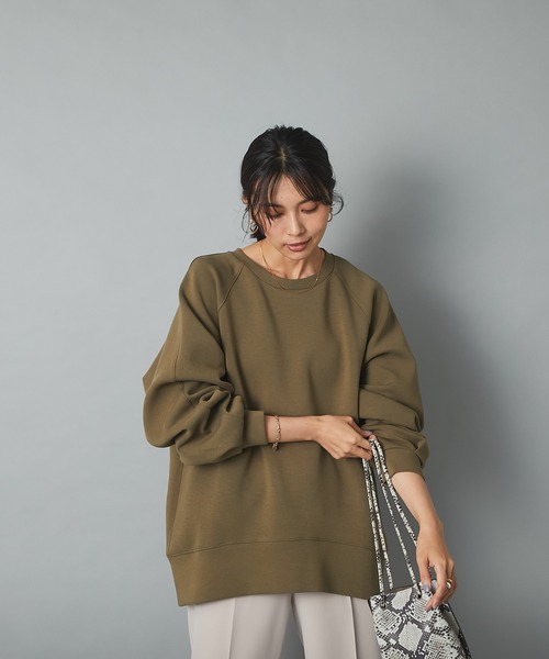 RIVE DROITE（リヴドロワ）の「程よくルーズなシルエットが楽しめる一枚　ダンボールオーバーカットソー（Tシャツ/カットソー・レディース・ブラック/カーキ・FREE）」の12枚目の写真